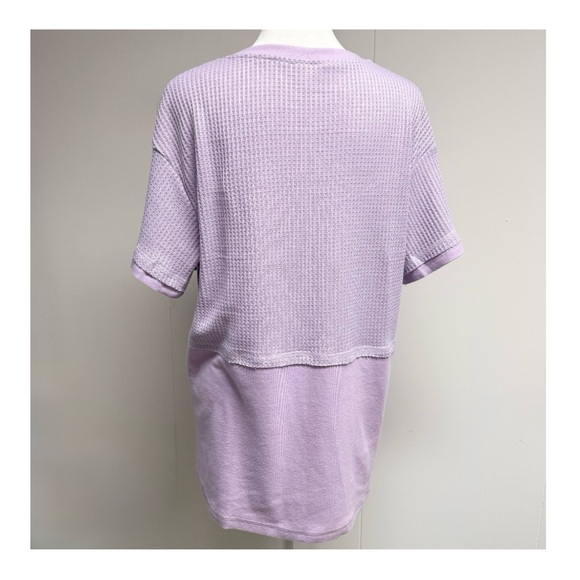 **DONATED** Women's Lavender Short Sleeve Waffle Top - Picture 3 of 5